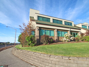 5 NW Hawthorne Avenue Suite 100, Bend, OR 97703-2935